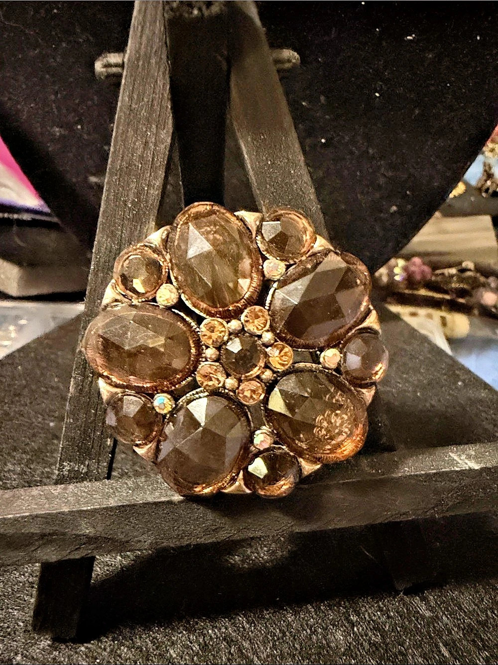 Vintage Brown & Gold Statement Brooch Like New
